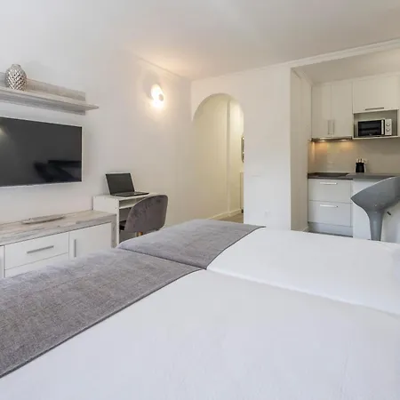 Apartment Premium With Pool In Summa Haus